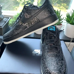 Nike Air Force 1 Low Space Jam 🪐👾 - Nike Air Force 1 Low Space Jam 🪐👾 Lyser i mörkret/Glow in the dark 🔦