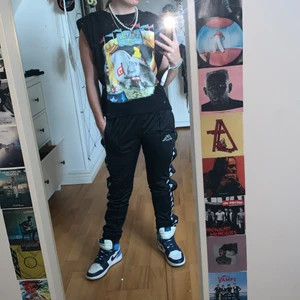 Linne - Ett jätte coolt Dumbo linne med armpuffar från Zara. Har inte använt det så helt nyskick!✨