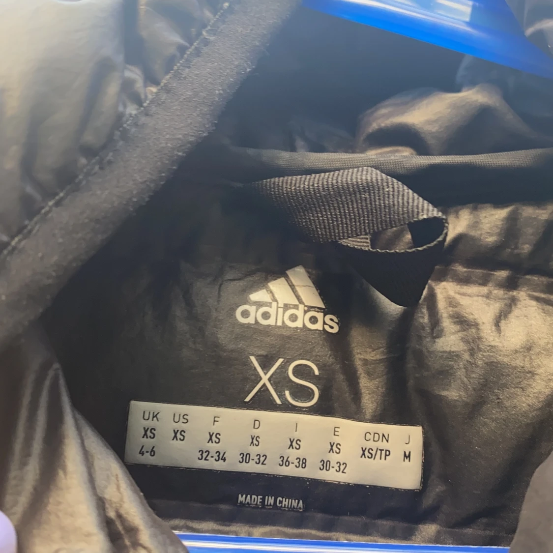 Adidas jacka säljes  - 91