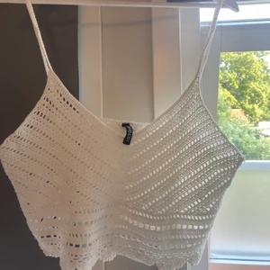 Topp - Söt topp att ha över bikinin exv. 20kr+frakt. Skriv för mer bilder