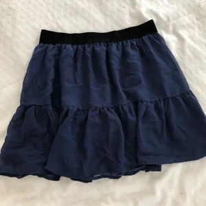 H&M kjol  - Kjol i normalt skick