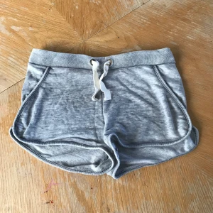 Pyjamasshorts Gina Tricot  - Supersköna shorts. Mjuka och bekväma. 