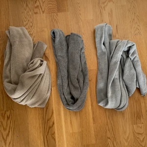 Tre olika halssdukar  - 💛Tre olika halssdukar säljs för 25kr/st💛