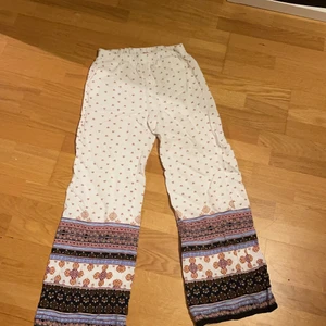 Byxor från indiska. - Byxor ifrån indiska i storlek S
