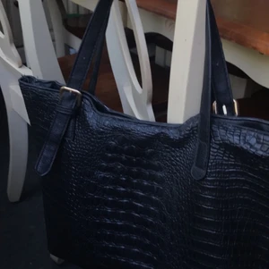 Svart väska - Jätte fin svart väska