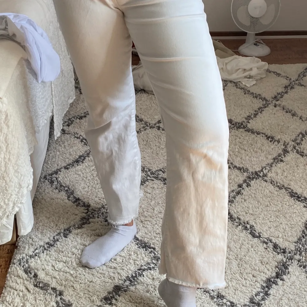 Så fina vita jeans från Gina! ✨. Jeans & Byxor.