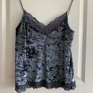 Snyggt linne säljes!  - Linne säljes. Storlek S. 🌸