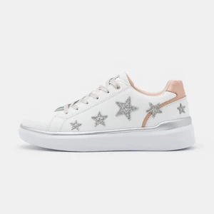 Tata italia skor - Säljer mina Tata italia skor i stl 38, använda enbart en gång. Skriv gärna för egna bilder🤩 