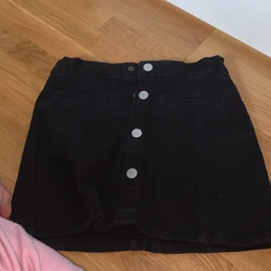 Kjol - Säljer då det it är min stil längre💕🌳🍄