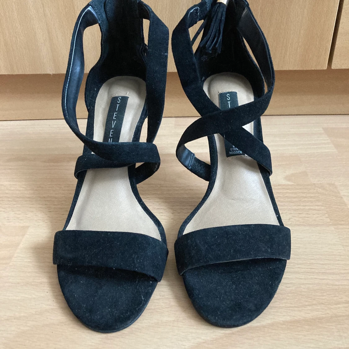 Steve Madden black heels  - 90