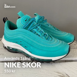 Nike  - Använda sportskor en gång! Frakt tillkommer 