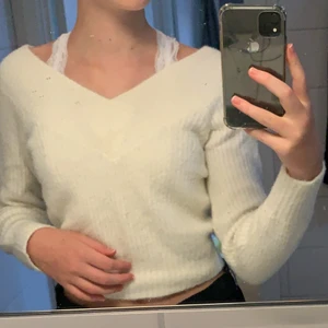 Vit stickad tröja - Vit stickad tröja 