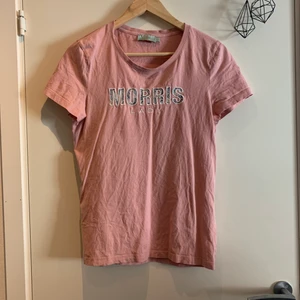 Rosa morris tröja  - Nästan o använd 