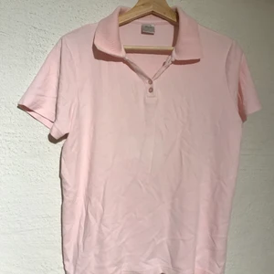 Rosa vintage piké  - Stl L (S/M) Skönaste bomulls-materialet jag kännt 