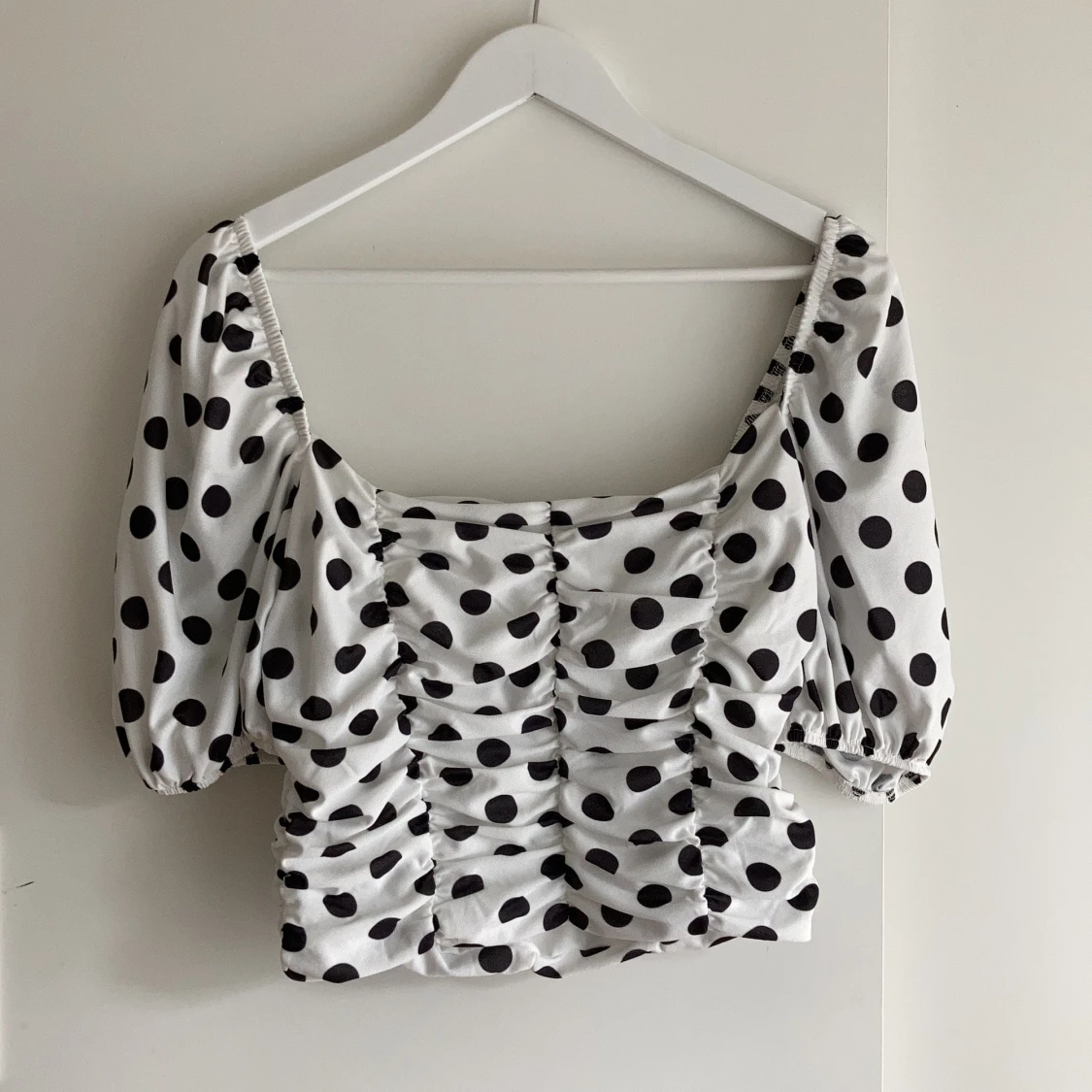 Prickig blus från ASOS Design 