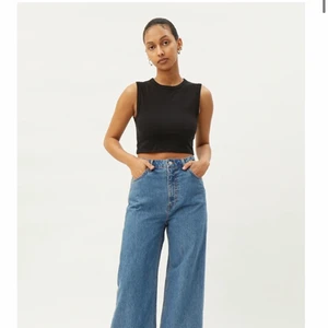 Weekday ace jeans  - Färgen 90’s blue. Köptes för 500 kr. Aldrig använda. Lapparna kvar! För stor storlek för mig