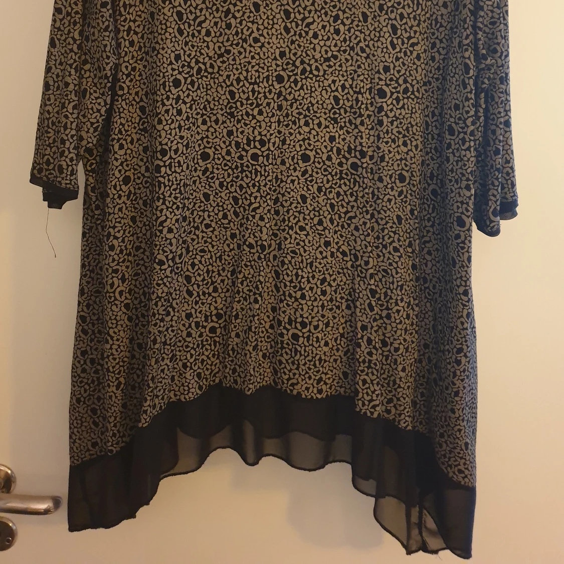 Snygg oanvänd tunika