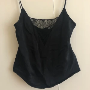 Linne från NA-KD - Fint spetslinne från NA-KD