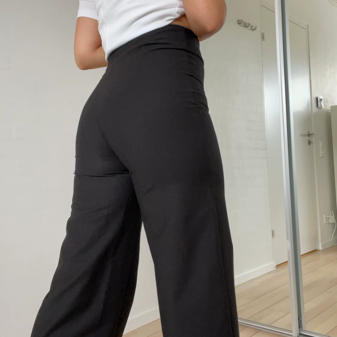 Svarta kostymbyxor - 91
