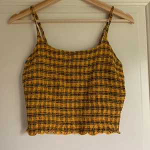 Coolt linne ⭐️ - Coolt gult linne i stretchigt material 🤩 Så bekvämt! 