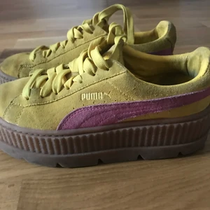 PUMA Fenty creeper  - Säljer dessa Fenty creepers. Använt ett par gånger. 