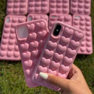 3D Pink heart case💓Vi har följande Iphoneskal i lager:  Iphone 12 PRO MAX, 11 & XS/X. GRATIS FRAKT!📦