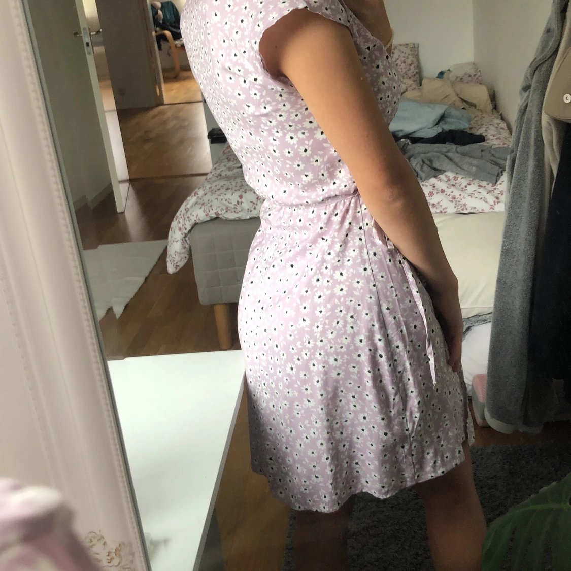 Blommig klänning - 90