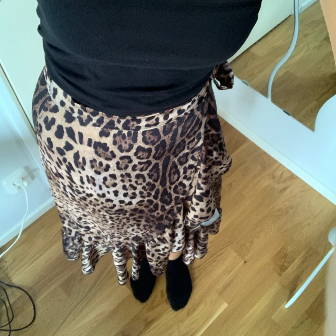 Satin kjol med leopard mönster 🐆 - 90
