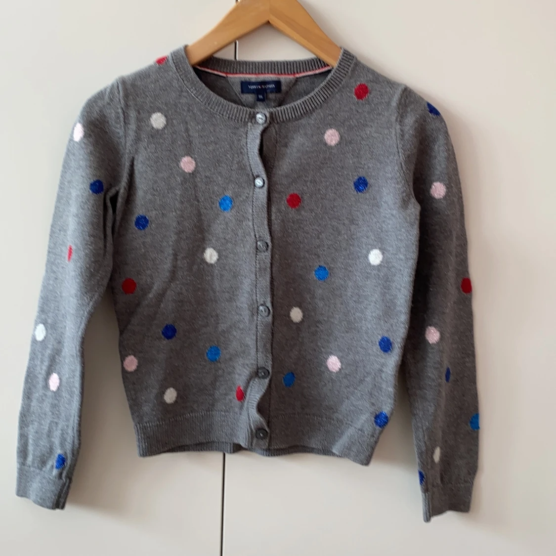 Tommy Hilfiger kofta storlek 116