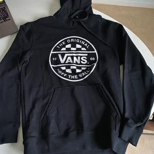 Vans Hoodie - Helt oanvänd vana hoodie i storlek M. 