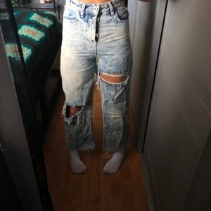 Håliga jeans - Håliga jeans 