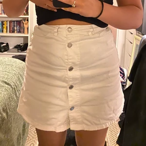 Kjol från vero moda - Storlek xs 