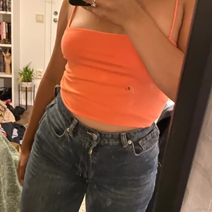 Topp från Gina  - Storlek : medium 