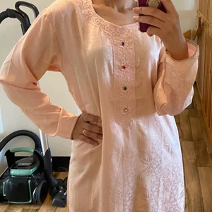 Marockan kaftan  - Helt ny Marockansk kaftan, väldigt fin och bra material, kontakta mig för fler information! 