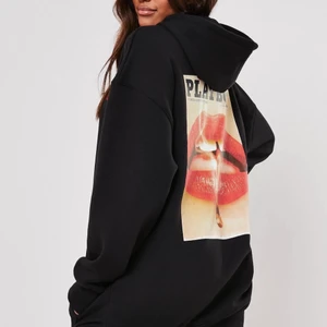 Playboy x Missguided hoodie - Säljer min hoodie då den inte kommer till användning, är använd 3 gånger. Den är en storlek 36. Köparen står för frakten🥰