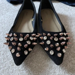 Ballerina  - Snygga ballerina, storl 39, fint skick, pris 200kr frakt tillkommer 