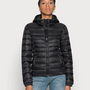 Only jacka  - Only jacka i strl XS