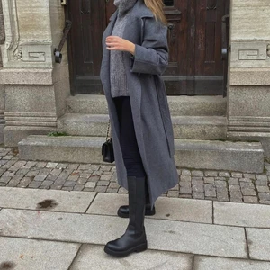 Monki stövlar  - Storlek 39. Använda men ok skick. 