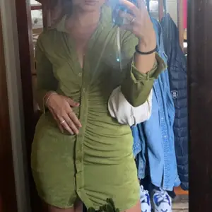 Jättefin grönklänning, endast använd en gång 