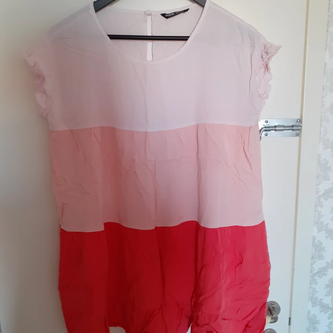 Blus i olika nyanser av rosa 100%bomull