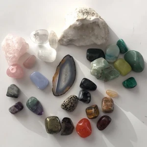 Kristaller⚡️💗 - Massa fina äkta kristaller💗💗⚡️⚡️⚡️skriv ett meddelande 👍