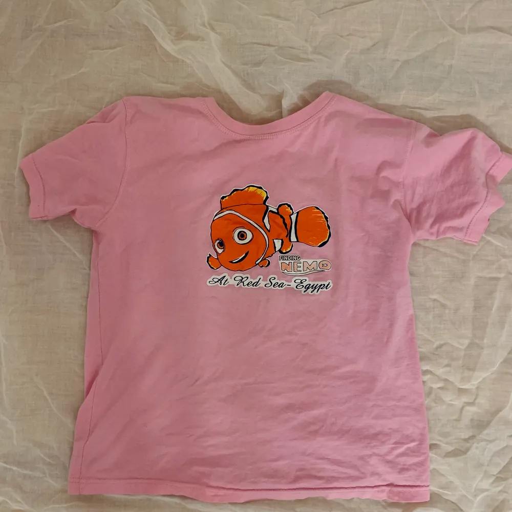 Trashigt cool Nemo tröja . T-shirts.