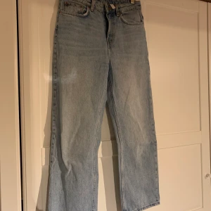 Weekday jeans - Så snygga stuprörs modell