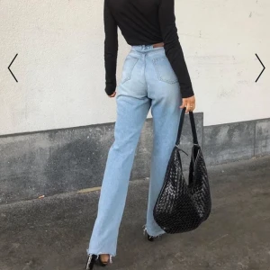 Jeans - Superfina nästan oanvända jeans från na-kd. Slutsålda på hemsidan!!! 