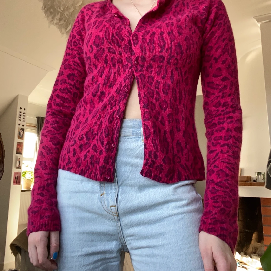 Rosa leopardmönstrad kofta