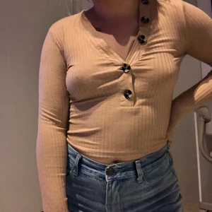 Tröja - Tröja i fint skick! Frakt tillkommer💕