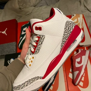 Jordan 3 cardinal red - Jordan 3 cardinal red, Size 42,5, helt nya, pris 2400 + frakt, 