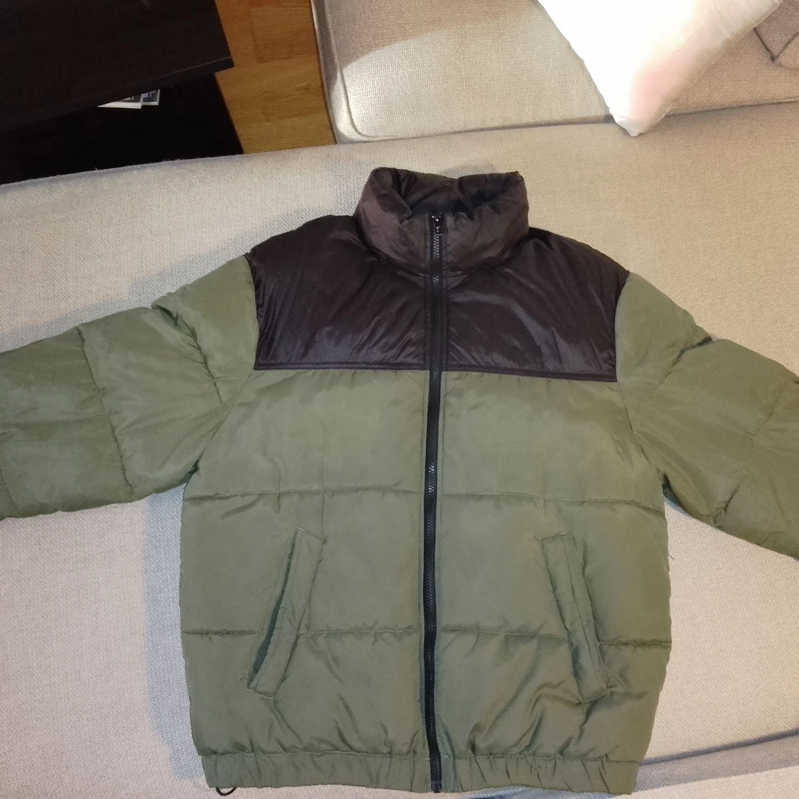 DIVIDE ZERO-EIGHT H&M Dun jacka