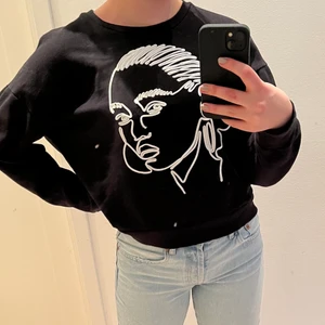 Sweatshirt från zara💕 - Säljer denna jätte snygga unika sweatshirt från zara i bra skick 