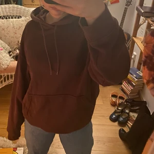 Weekday-hoodie! - Skitsnygg hoodie från weekday. Säljer då den inte är min stil, bra kvalitet! 💕💕